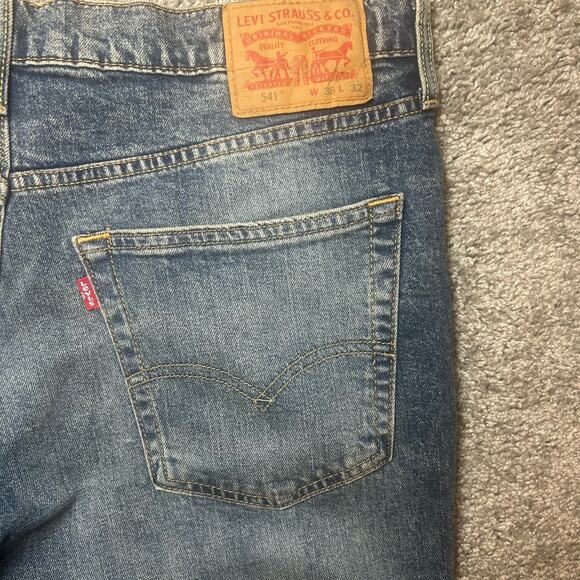 Levi’s 541 Size 36x32 Athletic Taper Jeans Classic Pants Casual - Picture 1 of 11